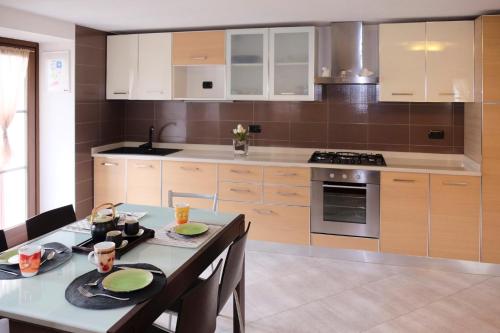  HelloChalet - Maison Di Giovanni 100m Ski Bus in Valtournenche