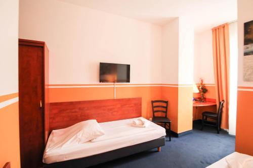 Triple Room image 3