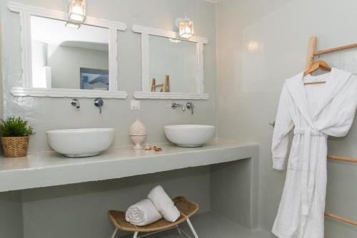 Rafaela Apartments - image 7