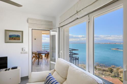 Two-Bedroom Apartment with Sea View