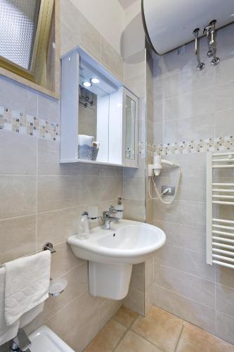 Residence Dei Due Porti - image 7