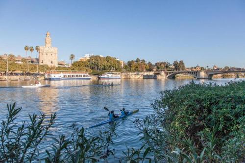 Exclusive Apartment In The Heart Of Seville - image 8