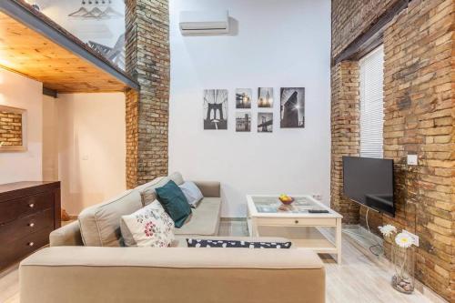 Exclusive Apartment In The Heart Of Seville - image 14