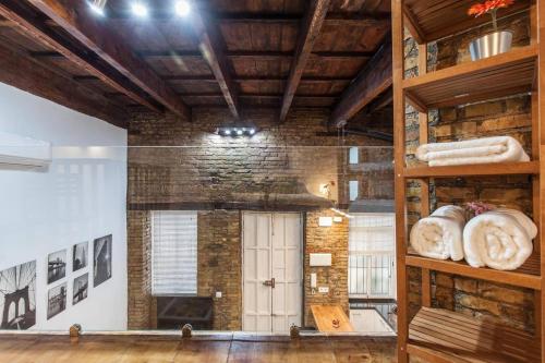 Exclusive Apartment In The Heart Of Seville - image 13