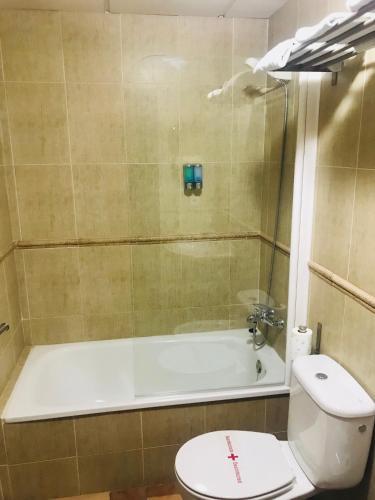 Hotel Cervantes - image 14