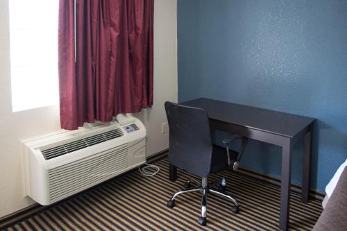 Countryside Inn - image 2