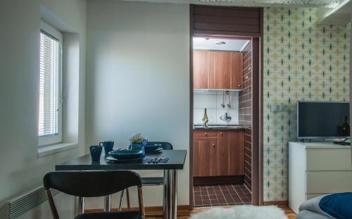 Apartment image 8