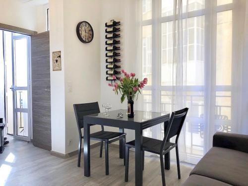 Nice Centre Flat - Modern, Quiet and Brand New, Nicea