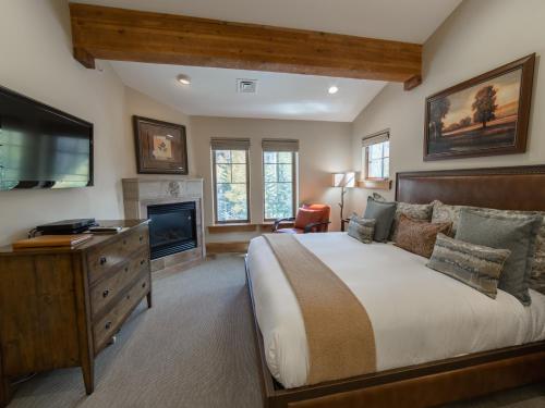 The Chateaux Deer Valley Room Type - Hotel Room with King