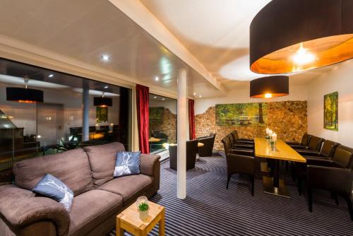 Empfangshalle, Wellness & Ayurveda Hotel Am Eichenberg in Bad Harzburg