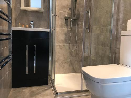 Dockside Lodge (Ensuite Rooms)