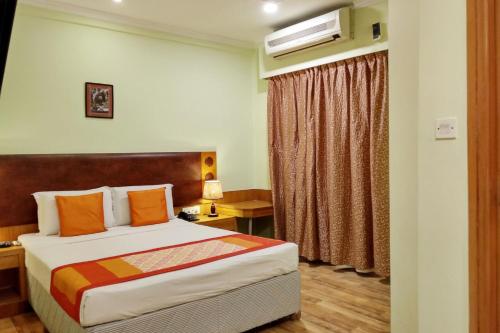 OYO 6110 Thalassa Suites