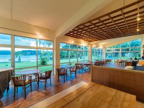 Villa Unarizaki Villa Unarizaki is a popular choice amongst travelers in Taketomi, whether exploring or just passing through. Both business travelers and tourists can enjoy the propertys facilities and services. Ser