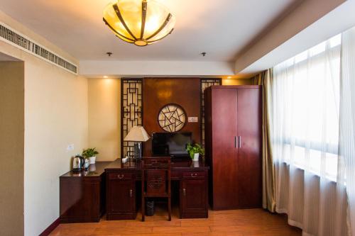 Royal Court Hotel Shanghai