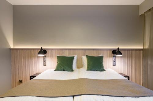 Superior Queen Room image 1