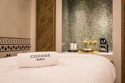 Laz' Hotel Spa Urbain Paris - image 3
