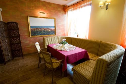 餐廳, Hotel Gosciniec Horyzont in 特魯亞茨哥維采