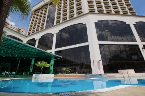 Swimming pool, Grand Riverview Hotel in Kota Bharu