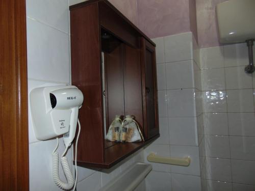 Bathroom, Agriturismo CHERUBINI DANIELA in Coppito