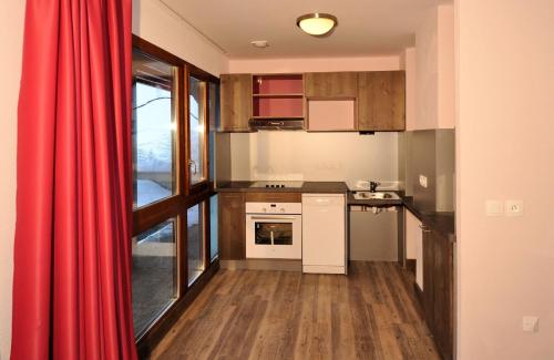 Studio (3 Adults)