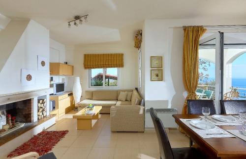 Spacious villa with private eco-pool and panoramic sea view, Agia Pelagia (foto 10)