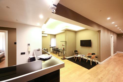 Shared lounge/TV area, 7th floor suite-NEW in Vomero