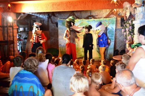 Aparthotel David - image 7