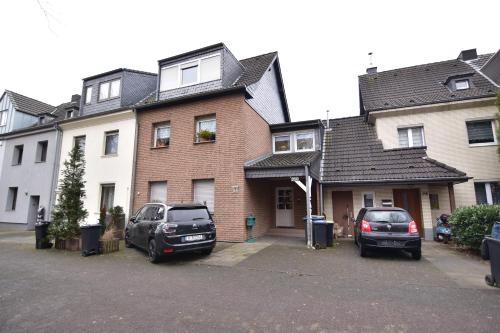 Ferienwohnung mit Garten und Pool - Apartment - Cologne