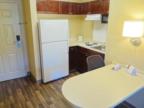 Extended Stay America Suites - Jacksonville - Deerwood Park