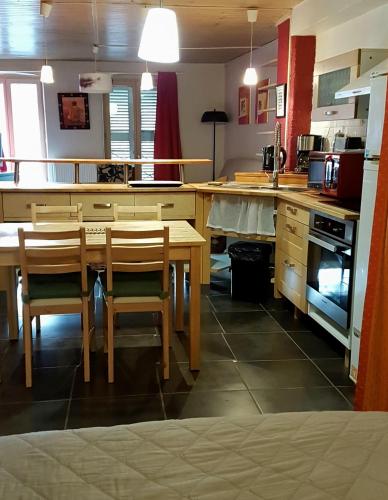 Kitchen, Home Nantua studio meubles Ain-Jura in Nantua