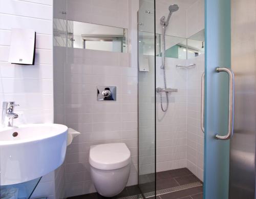Fürdőszoba, Sleeperz Hotel Newcastle in Városközpont és Grainger Town