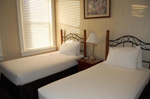 Twin Room with Two Twin Beds