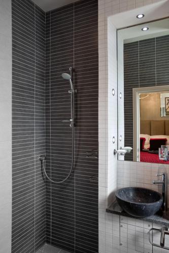 Portland Apartments - image 2