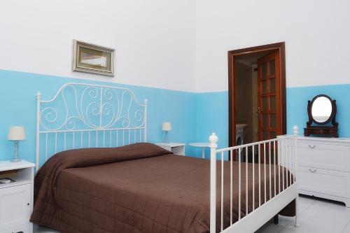 One-Bedroom Apartment image 10