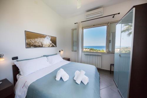 Double Room with Private External Bathroom image 5
