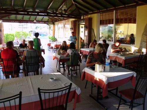 Side Kervan Hotel