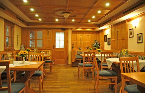 餐廳, Gasthaus Gumping in 阿因林格