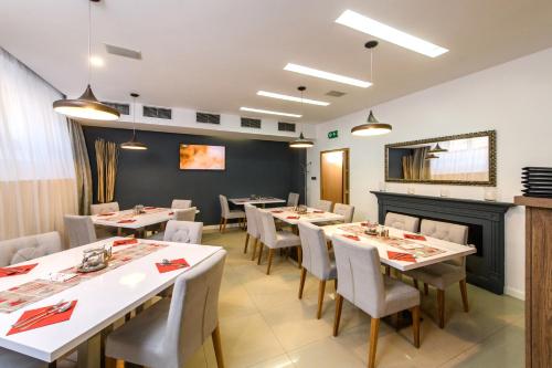 Restaurante, Grand Hotel Trencin in Trencin