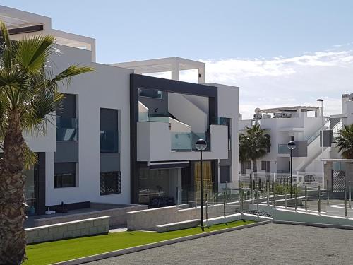  Oasis Beach IX Apartments PP015, Unterkunft in Punta Prima