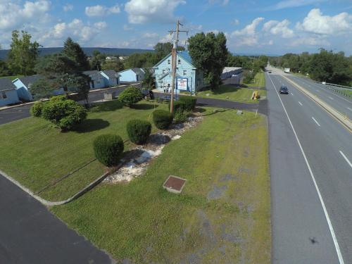 Cottage Inn - Grantville - image 4