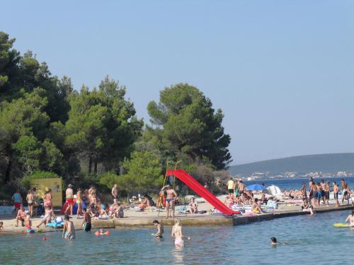  Apartmani Varga in Ždrelac