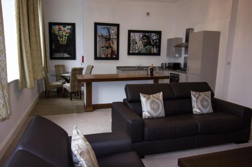 The Castle Collection 14 Cook Street - image 11