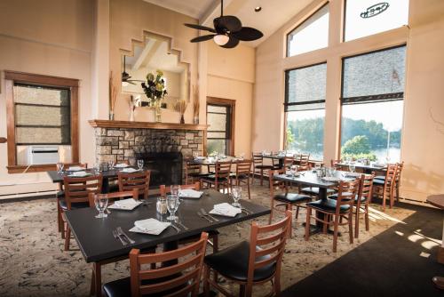 ห้องอาหาร, Bayside Resort, Lake George NY in ควีนสบิวรี (NY)