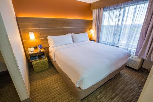 Holiday Inn Express Hotel & Suites Pasco-TriCities, an IHG Hotel