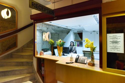 Hotel Dufour - image 4