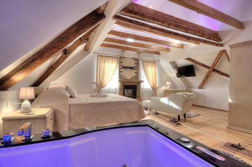 1 queen bed