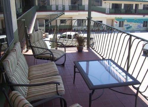 Motel 6 Pismo Beach, CA - Pacific Ocean - 발코니/테라스