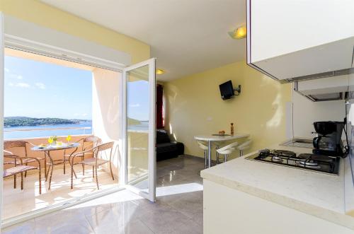 Apartments Smiljana - image 9