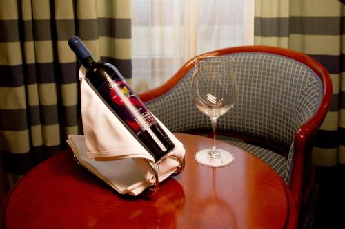 Best Western Premier Hotel Astoria - image 7