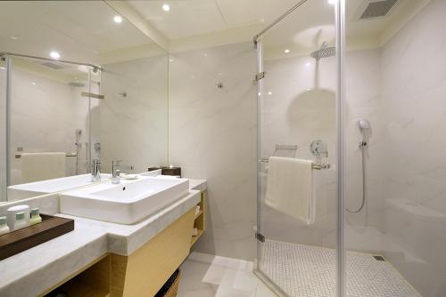 Superior Double Room image 2